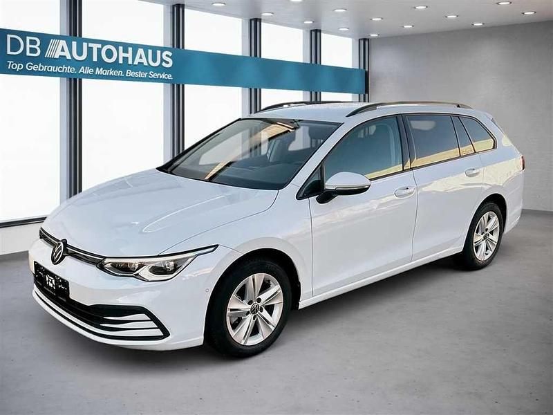 Weiß Gebraucht 2023 VW Golf VIII Life Kombi | 21.570 € (Fairer Preis) - Bild 1/4