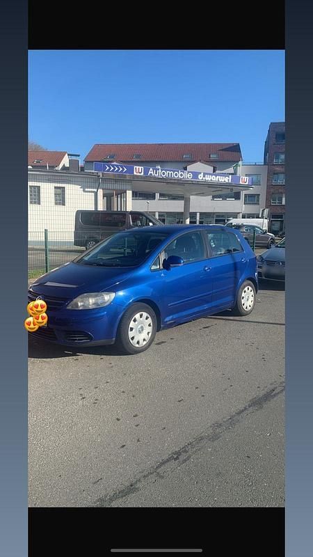 Usata VW Golf V 2005 Blu Utilitaria