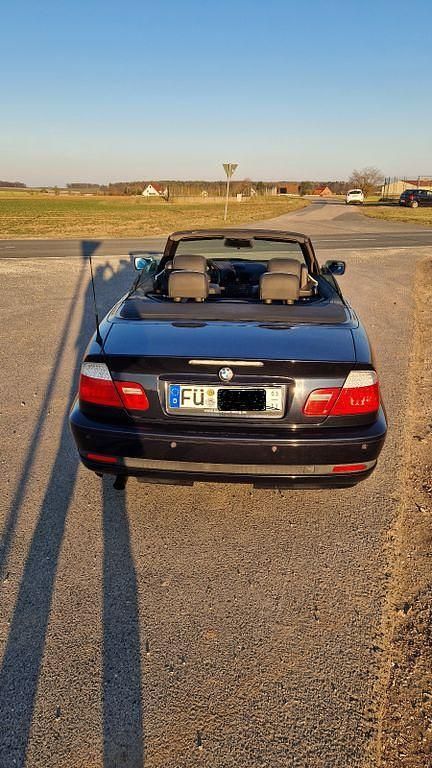 Gebraucht BMW 318 Cabriolet 150 PS (110 kW) 2006 Blau Cabrio