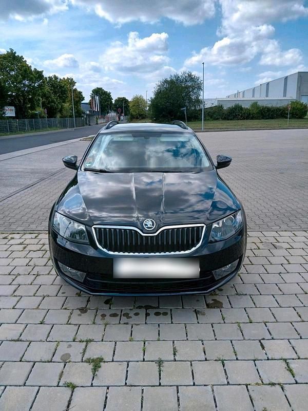 Gebraucht Skoda Octavia 150 PS (110 kW) 2016 Schwarz Kleinwagen