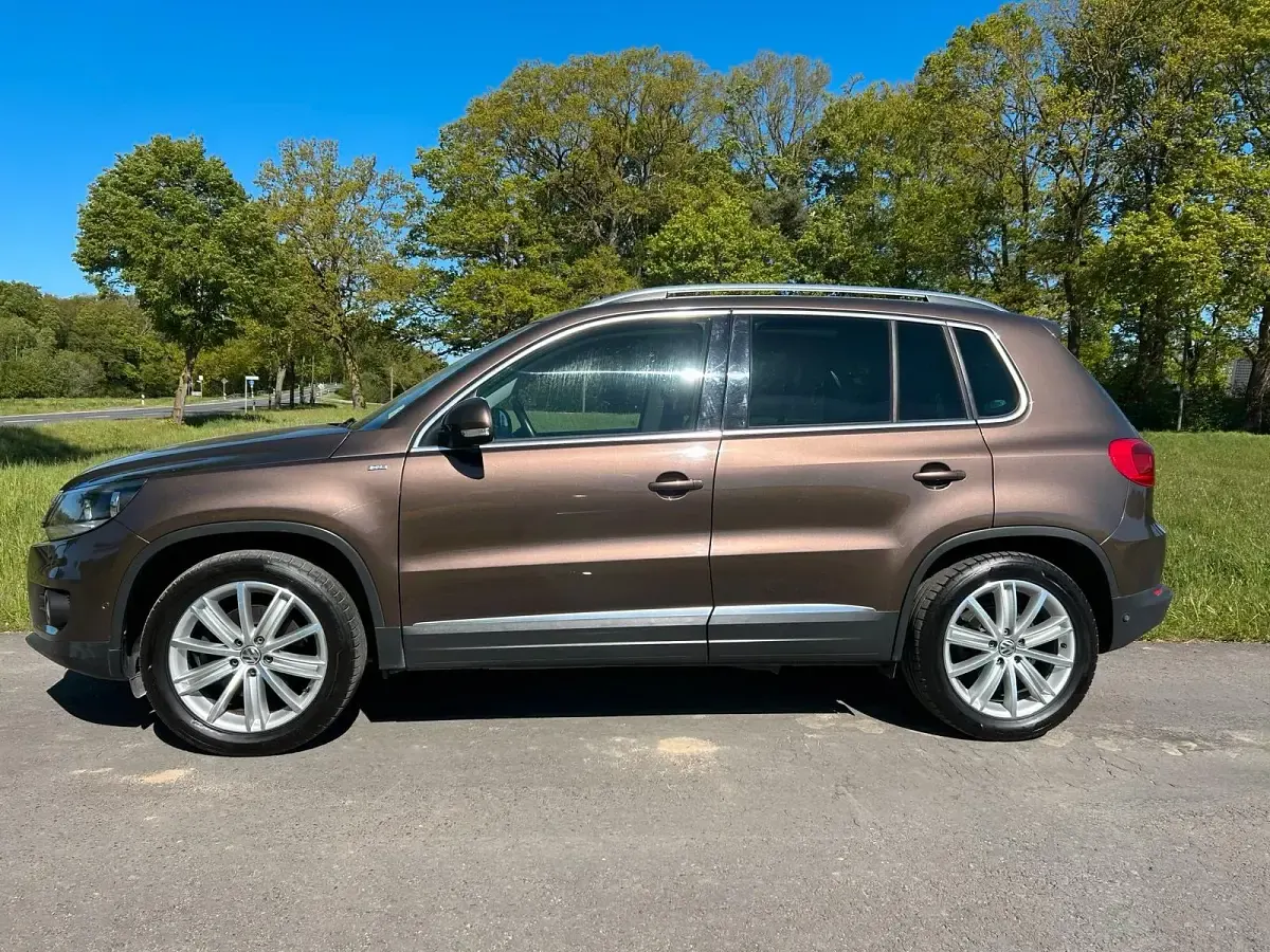 Gebraucht VW Tiguan 140 PS (102 kW) 2014 Braun SUV