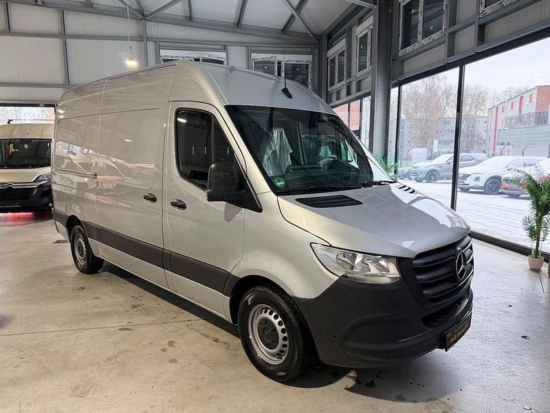 Silber Gebraucht 2021 Mercedes Sprinter Van | 28.900 € (Superpreis) - Bild 1/4