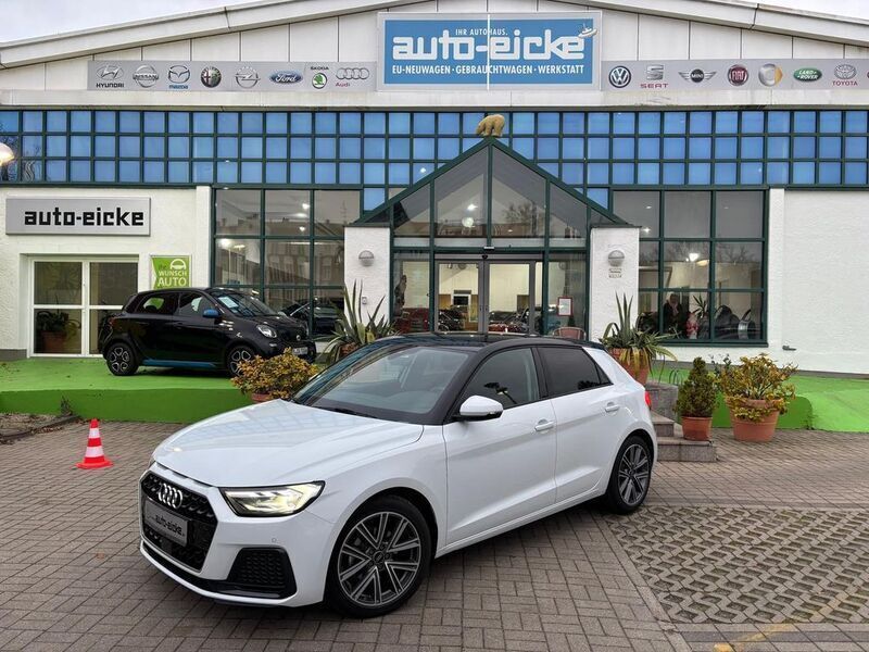 Gletscherweiß metallic (metallic) Gebraucht 2022 Audi A1 Sportback Advanced Plus Kleinwagen | 24.700 € (Fairer Preis) - Bild 1/4