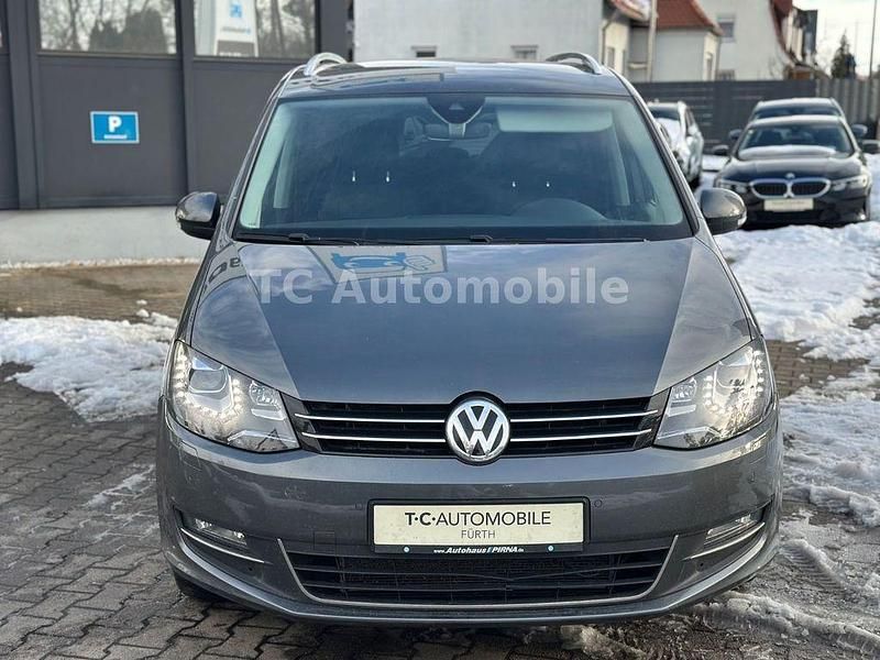 Gebraucht VW Sharan Highline 184 PS (135 kW) 2017 Grau Van / Kleinbus