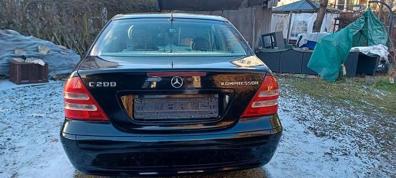 Gebraucht Mercedes 200 163 PS (119 kW) 2002 Blau Limousine