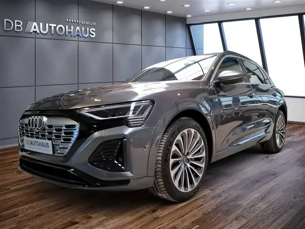 Second-hand Audi Q8 e-tron S-Line 300 kW (408 CP) 2023 SUV