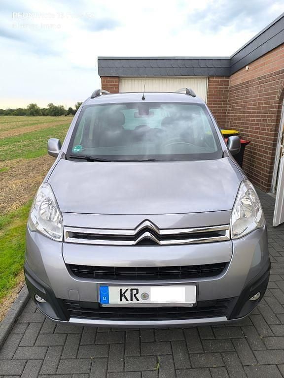 Grau Gebraucht 2017 Citroën Berlingo Van / Kleinbus | 6.900 € (Guter Preis) - Bild 1/4