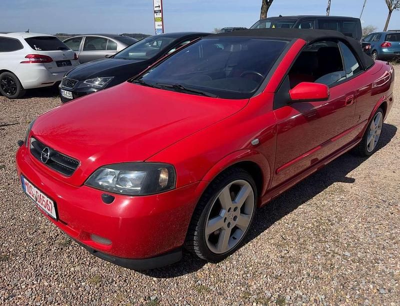 Gebraucht Opel Astra Cabriolet 200 PS (147 kW) 2005 Rot Cabrio
