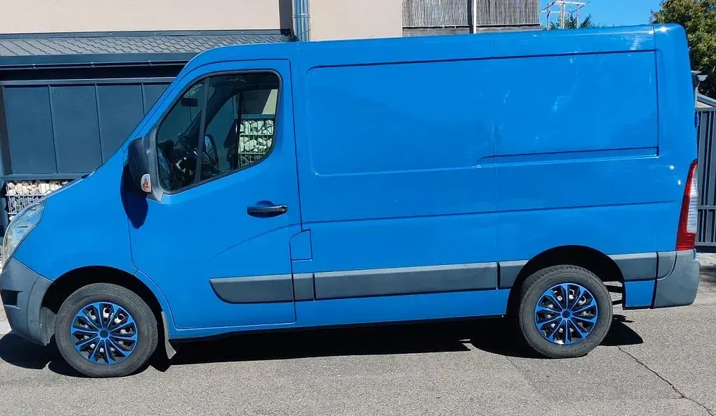 Usata Renault Master 110 CV (80 kW) 2017 Blu Furgone