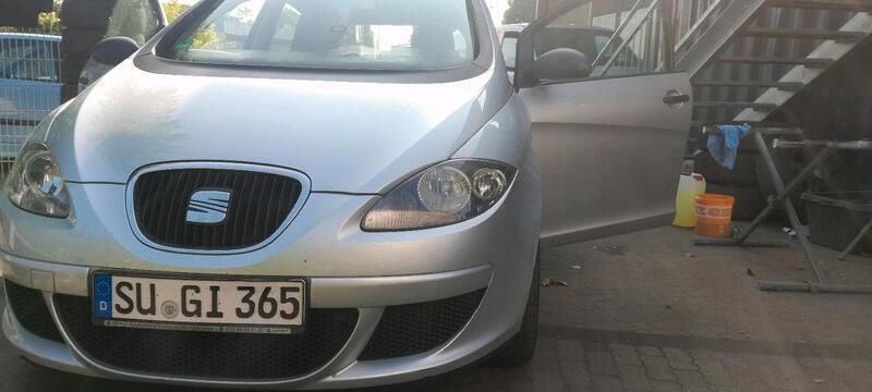 Silber Gebraucht 2008 Seat Altea Van / Kleinbus | 1.990 € - Bild 1/4