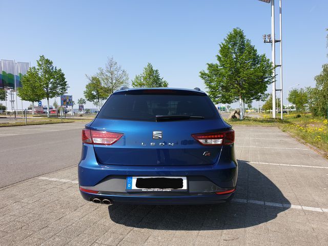 Gebraucht Seat Leon ST FR 250 PS (183 kW) 2016 Blau metallic Kombi