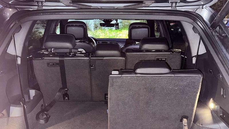 Gebraucht VW Tiguan Allspace IQ Drive 150 PS (110 kW) 2019 Grau SUV