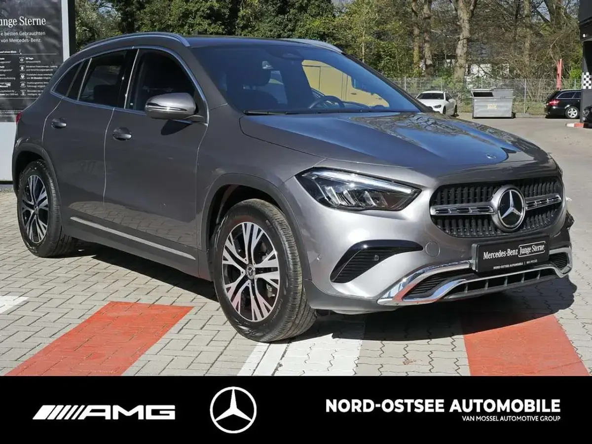 Gebraucht Mercedes GLA200 Progressive 150 PS (110 kW) 2025 Metalliclack mountaingrau SUV