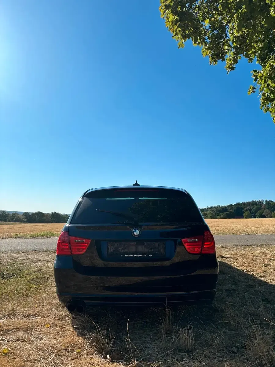 Gebraucht BMW 330 M Sport 245 PS (180 kW) 2009 Schwarz Limousine