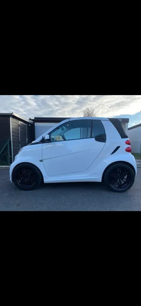 Gebraucht Smart ForTwo Cabrio Brabus 102 PS (75 kW) 2013 Weiß Cabrio