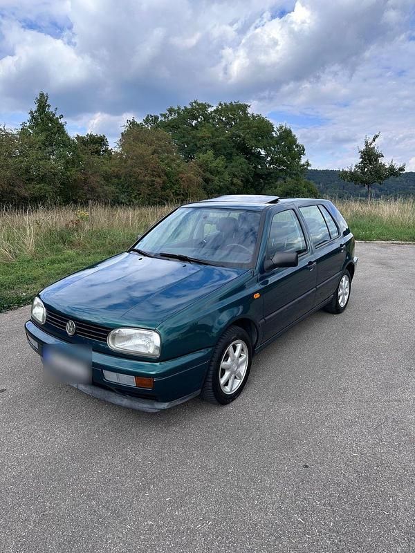 Grün Gebraucht 1996 VW Golf III Limousine | 3.199 € (Fairer Preis) - Bild 1/4