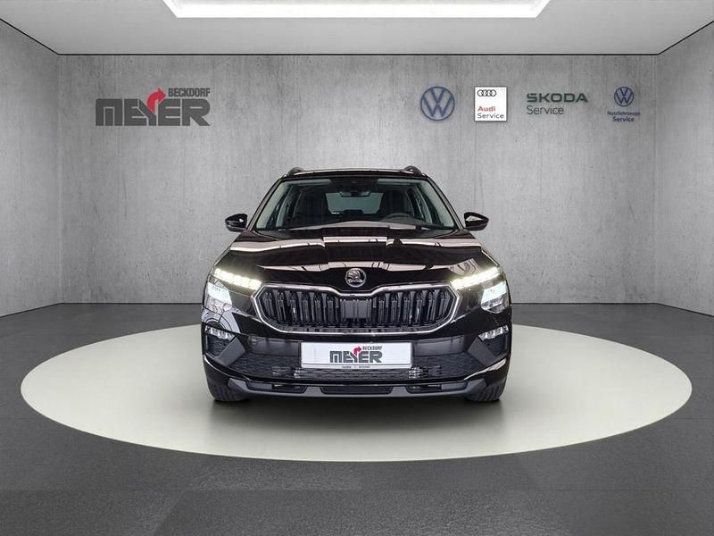 Neu Skoda Kamiq Selection 116 PS (85 kW) 2025 Blackmagic perleffekt SUV