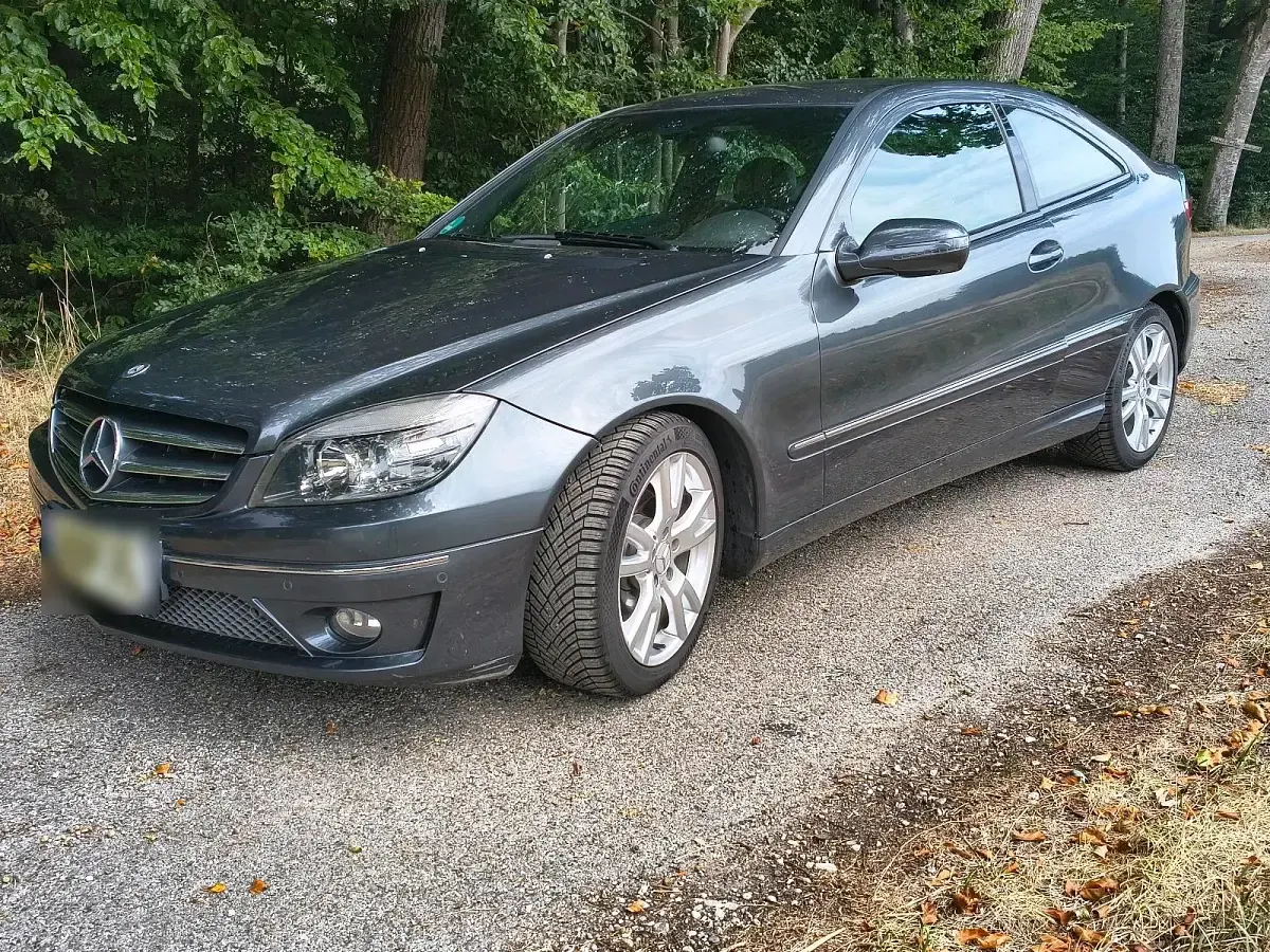 Gebraucht Mercedes CLC180 148 PS (108 kW) 2010 Grau Coupé