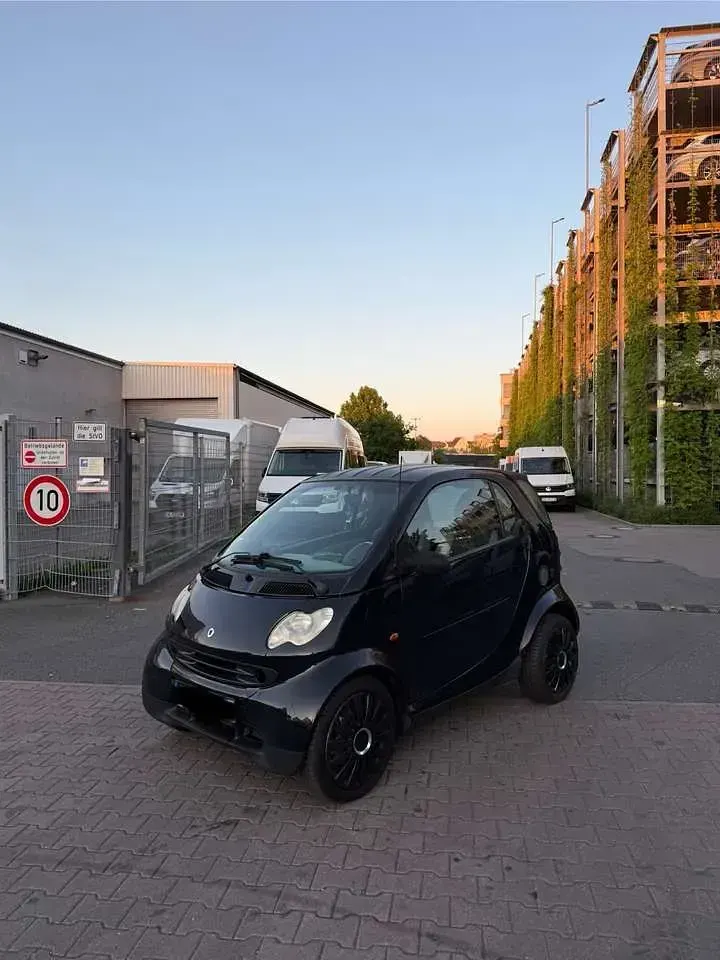 Gebraucht Smart ForTwo Coupé 61 PS (44 kW) 2003 Schwarz Coupé