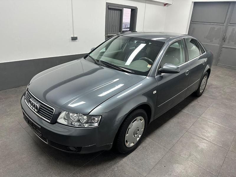 Gebraucht Audi A4 131 PS (96 kW) 2001 Grau Limousine