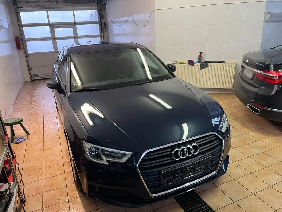 Gebraucht Audi A3 Comfort 116 PS (85 kW) 2017 Blau Limousine