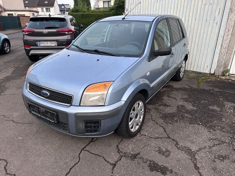 Blau Gebraucht 2006 Ford Fusion Ambiente Limousine | 2.990 € (Fairer Preis) - Bild 1/4