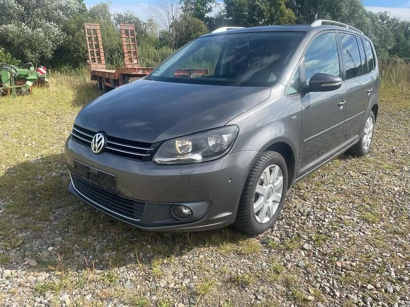 Braun Gebraucht 2013 VW Touran Life Van / Kleinbus | 4.700 € (Superpreis) - Bild 1/4