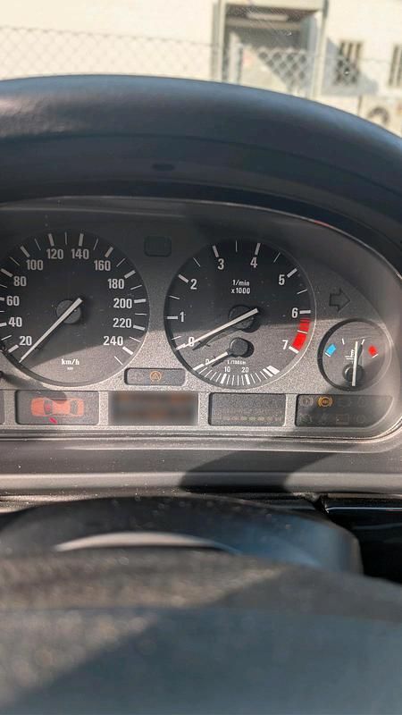 Gebraucht BMW 523 170 PS (125 kW) 1998 Silber Limousine