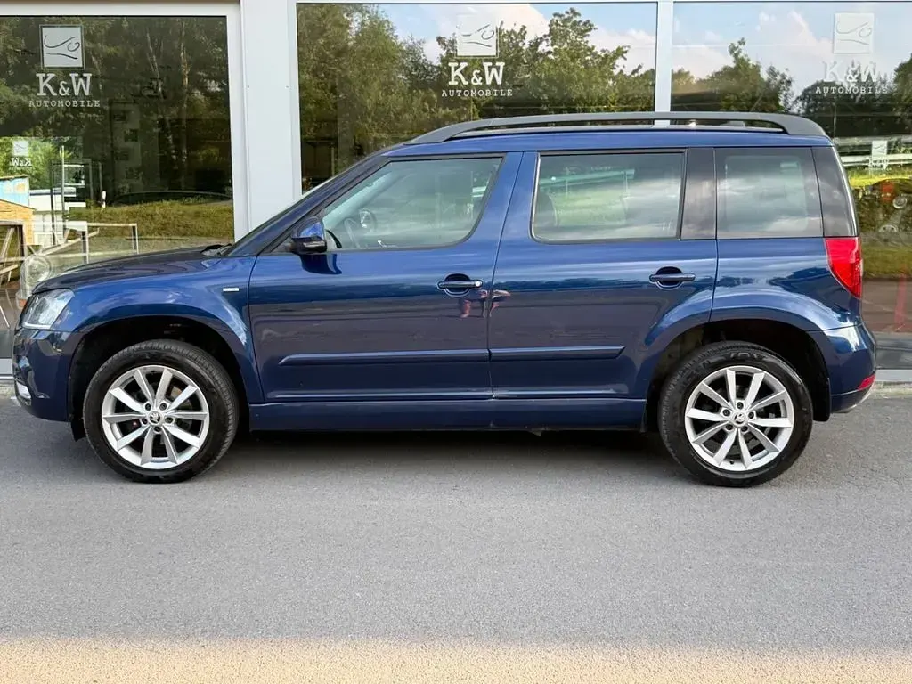 Gebraucht Skoda Yeti Drive 150 PS (110 kW) 2017 Blau SUV