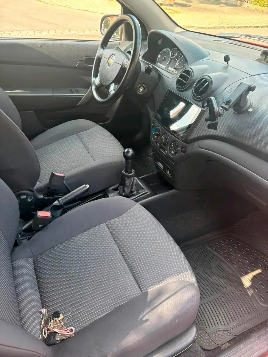 Gebraucht Chevrolet Aveo 86 PS (63 kW) 2010 Rot Limousine