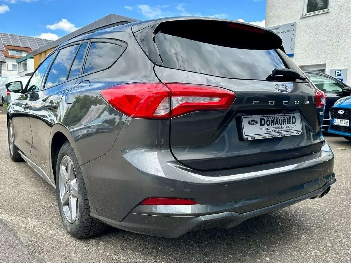 Gebraucht Ford Focus ST-Line 155 PS (114 kW) 2020 Magneticgrau (metallic) Kombi