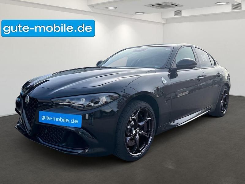 Schwarz Neu 2025 Alfa Romeo Giulia Quadrifoglio Limousine | 78.990 € - Bild 1/4