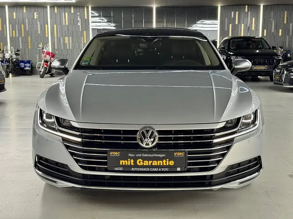 Gebraucht VW Arteon 190 PS (139 kW) 2019 Reflexsilber metallic Kleinwagen