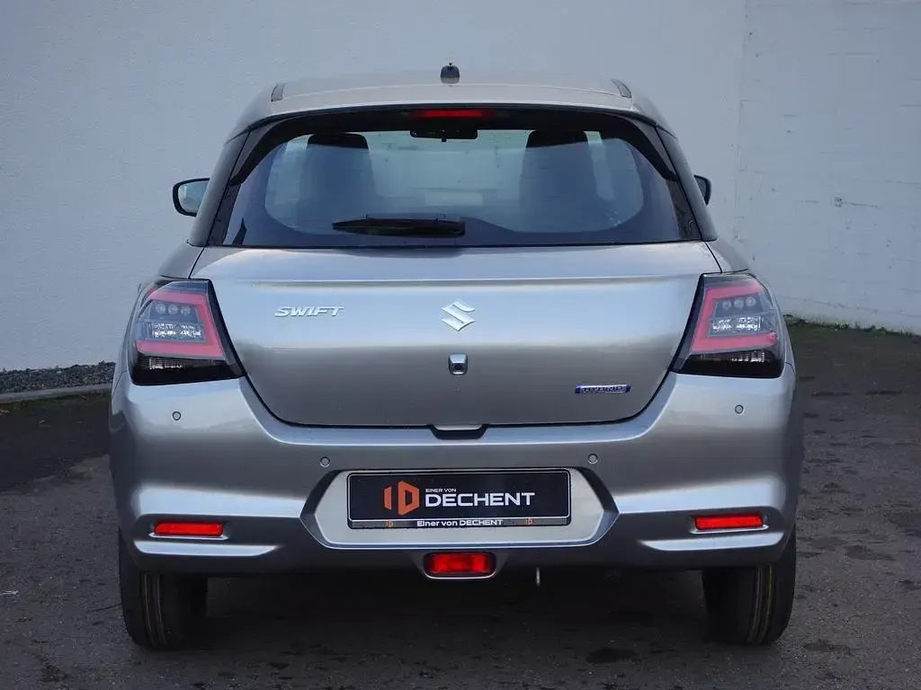 Neu Suzuki Swift Club 82 PS (60 kW) 2026 Silber Kleinwagen
