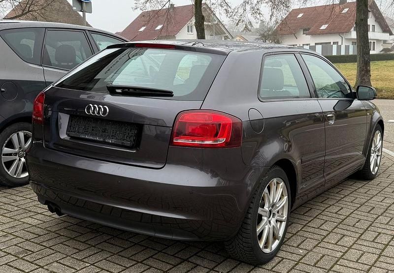 Gebraucht Audi A3 S-Line 170 PS (125 kW) 2011 Grau Kleinwagen