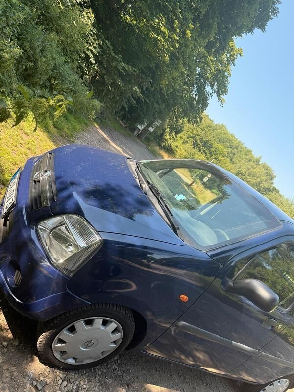 Blau Gebraucht 2004 Opel Agila Kleinwagen | 500 € (Superpreis) - Bild 1/4