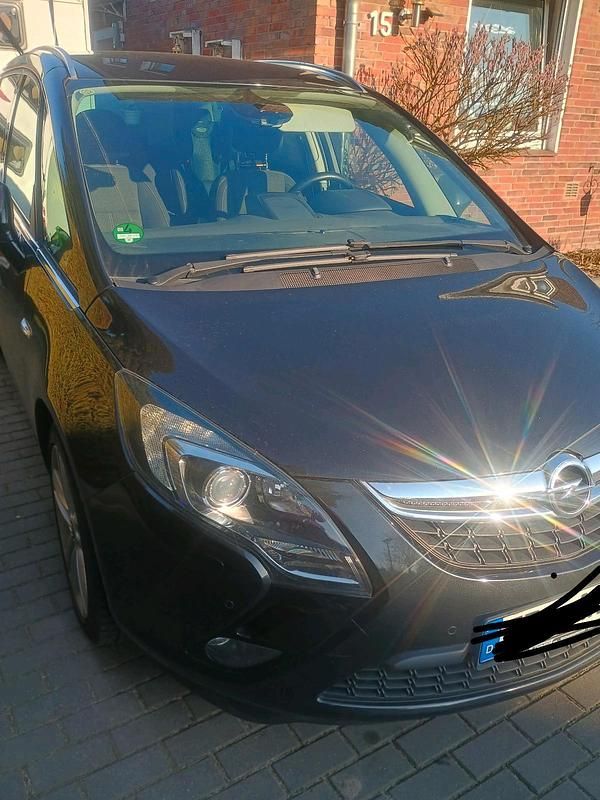 Gebraucht Opel Zafira 170 PS (125 kW) 2016 Schwarz Van / Kleinbus