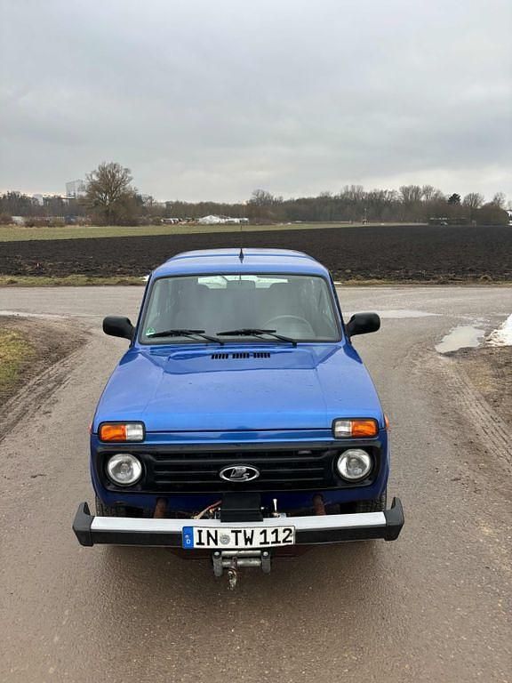 Gebraucht Lada niva 83 PS (61 kW) 2019 Blau SUV