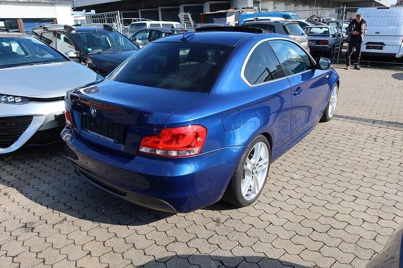 Gebraucht BMW 120 M Sport 170 PS (125 kW) 2011 Blau Kleinwagen