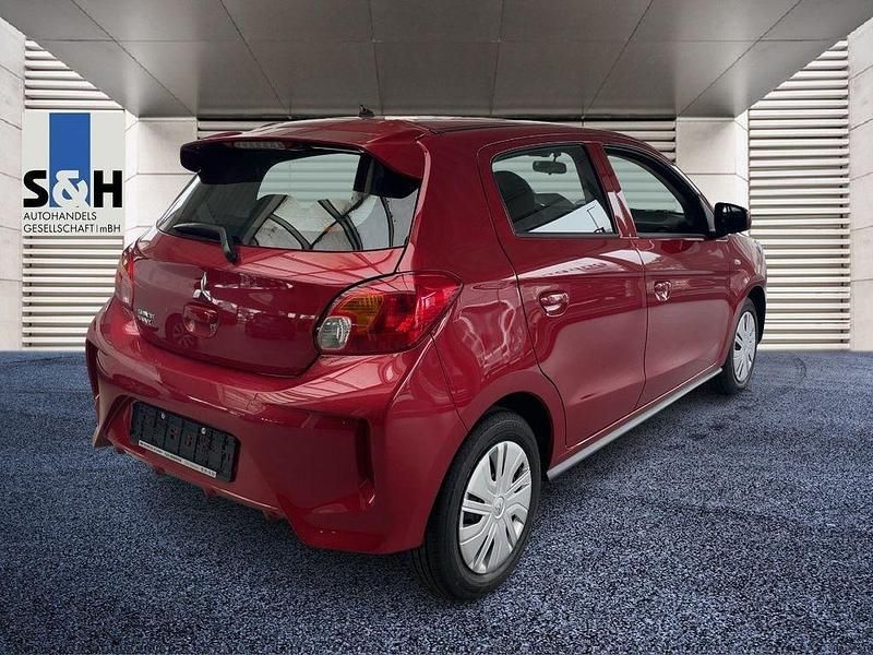 Gebraucht Mitsubishi Space Star Select 71 PS (52 kW) 2025 Rot Limousine