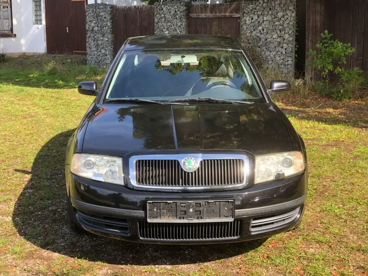 Gebraucht Skoda Superb Classic 116 PS (85 kW) 2005 Schwarz Limousine