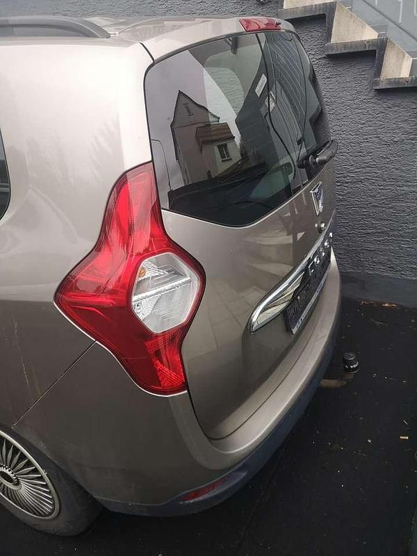 Gebraucht Dacia Lodgy 83 PS (61 kW) 2013 Bronze Van / Kleinbus