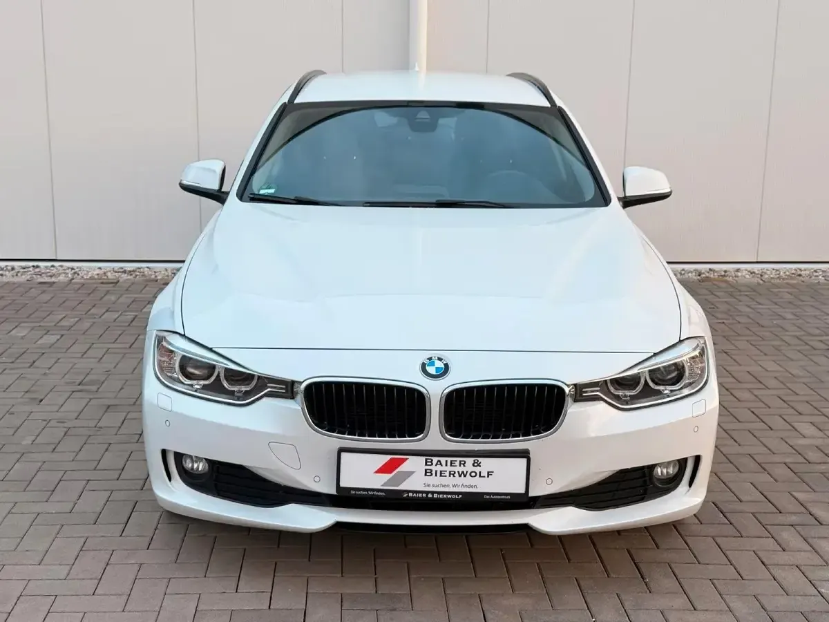 Gebraucht BMW 318 Comfort Edition 143 PS (105 kW) 2014 Weiß Kombi