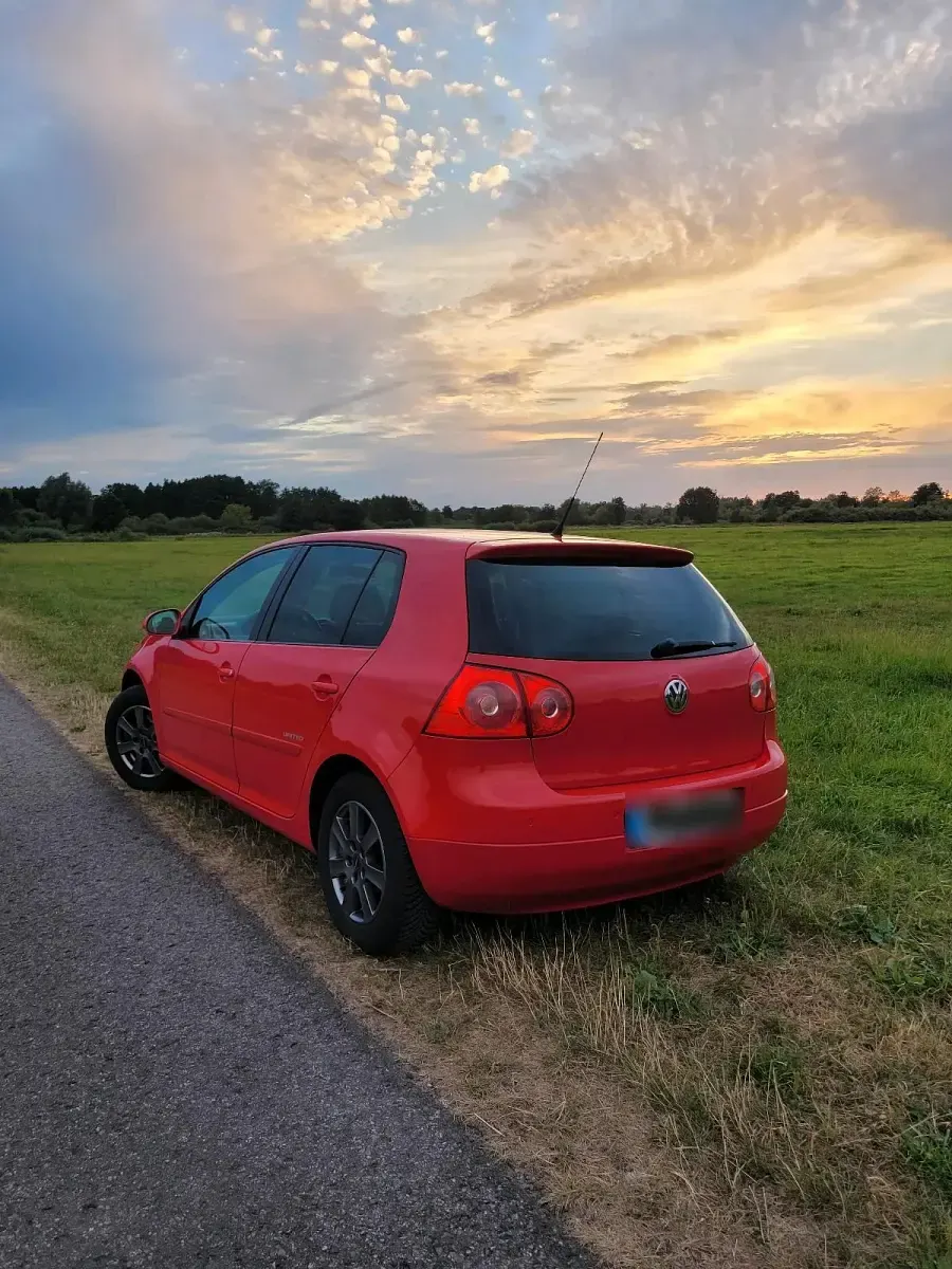 Gebraucht VW Golf VI United 80 PS (58 kW) 2008 Rot Kleinwagen