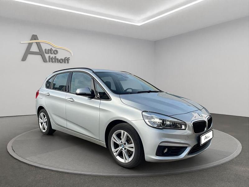 Silber Gebraucht 2016 BMW 218 Active Tourer Advantage Van / Kleinbus | 11.499 € (Fairer Preis) - Bild 1/4