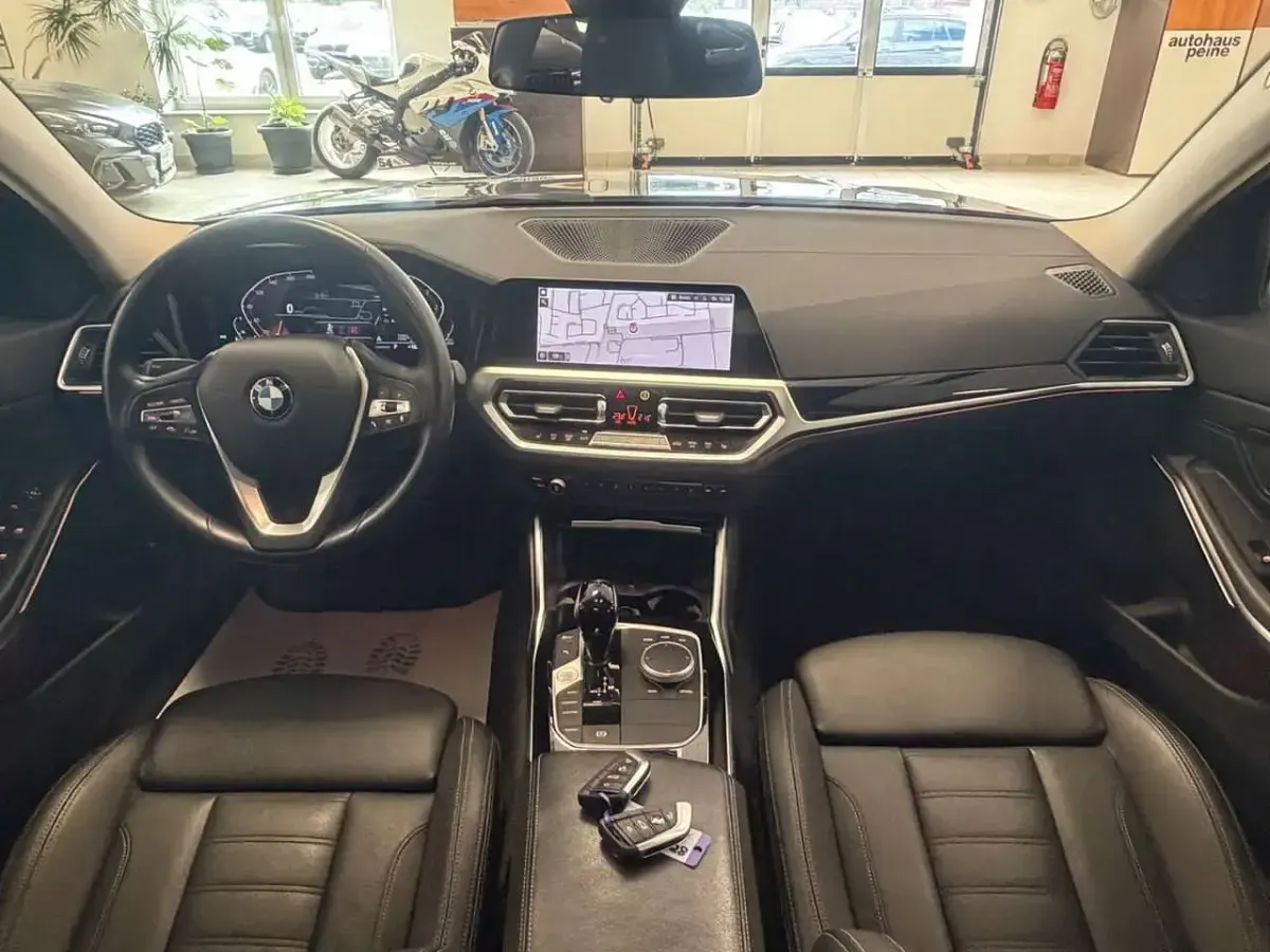 Gebraucht BMW 320 Luxury Line 190 PS (139 kW) 2021 Mineralgrau Kombi