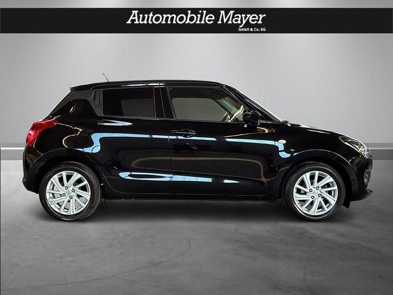 Gebraucht Suzuki Swift Comfort 83 PS (61 kW) 2021 Schwarz Limousine