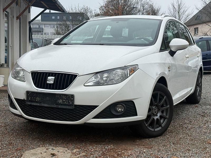 Weiß Gebraucht 2012 Seat Ibiza ST Ecomotive Kombi | 3.999 € (Guter Preis) - Bild 1/4