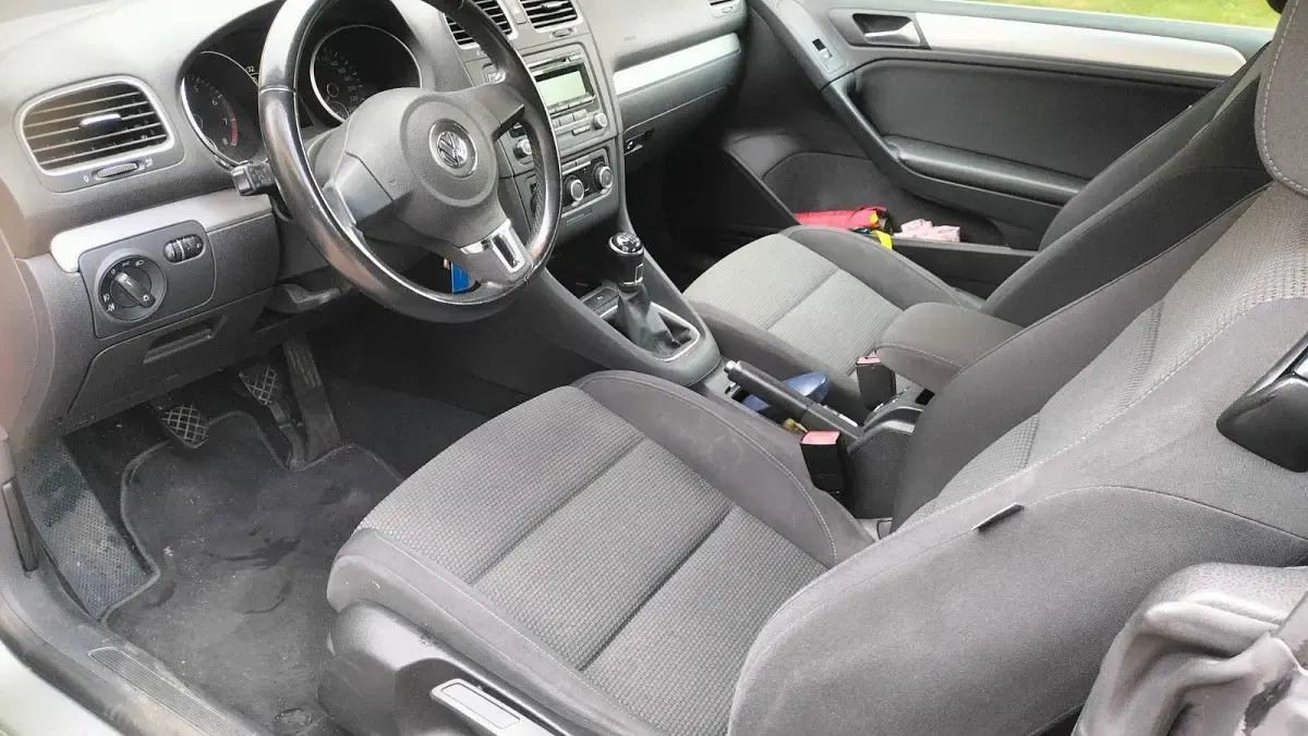 Gebraucht VW Golf Cabriolet 105 PS (77 kW) 2012 Grau Cabrio