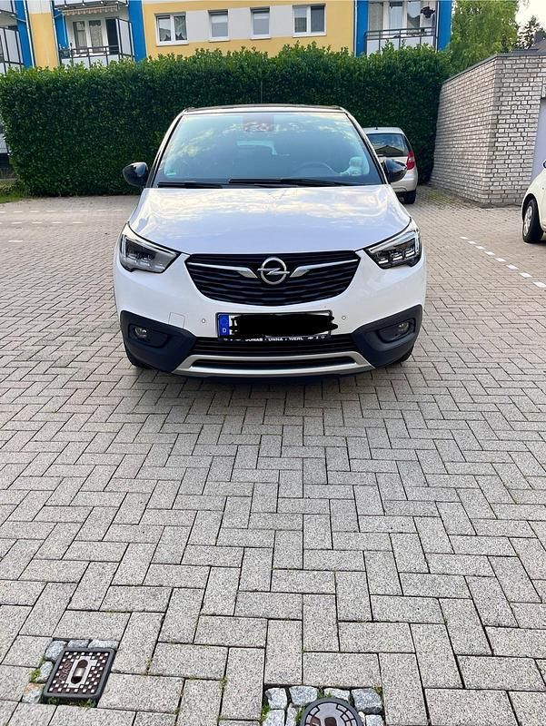 Weiß Gebraucht 2020 Opel Crossland X SUV | 13.500 € (Guter Preis) - Bild 1/4